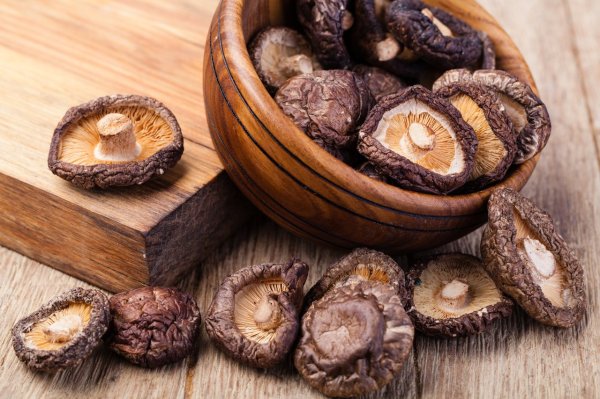 Do you need to wash the mushrooms? Is the most expensive mushrooms more nutritious than the golden mushrooms? Nutritionists suggest the best way to eat