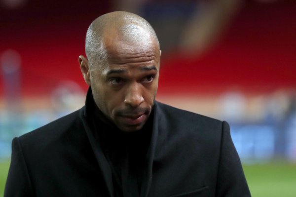 Henry: It s normal for people to question Arsenal, they should at least win a trophy or make it to the finals