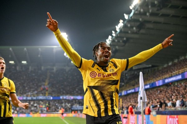 Not enough! Reporter: Chelsea offers Gittens 35 million euros, while Dortmund asks for more than 50 million euros
