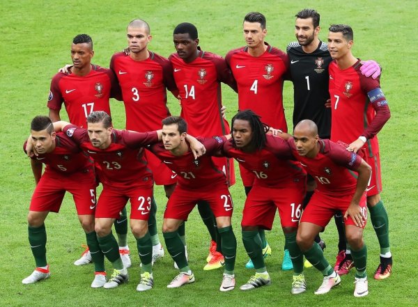 3 championships in 9 years 🕕Portuguese 3 championship starters: Cristiano Ronaldo is the only one who runs through 9 years, 31 years old → 40 years old