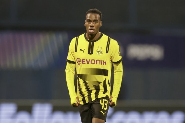 TA: In addition to Gittens, Chelsea s winger s goal is Garnacho and Fofana