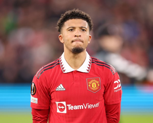The weekly salary is as high as 300,000 pounds! British media: If Manchester United finds it difficult to sell Sancho, they may consider reducing the price to 15 million
