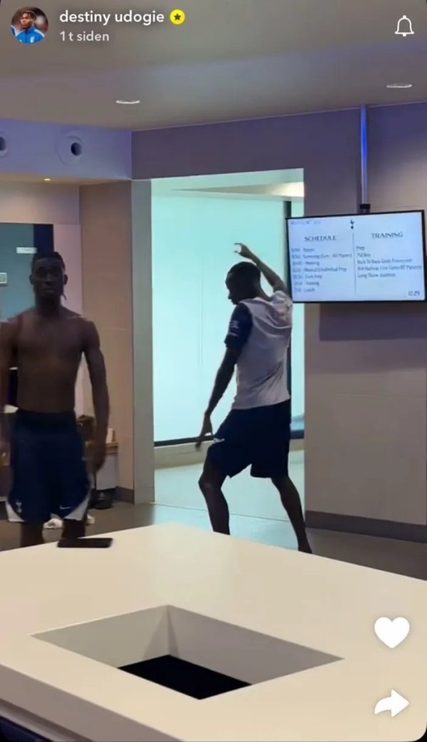 Sun: Udoji social media accidentally leaked Tottenham s tactics, and the team will practice long-distance out-of-bounds