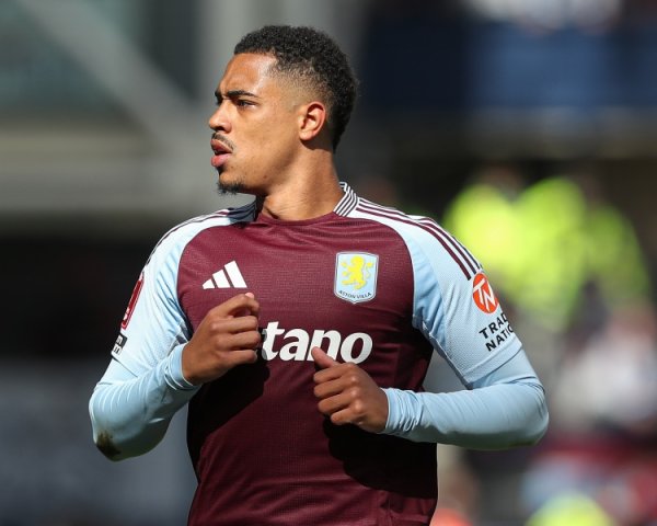 TA: Forest is interested in Villa midfielder Jacob Ramsey, Santo is interested in his all-rounder attributes