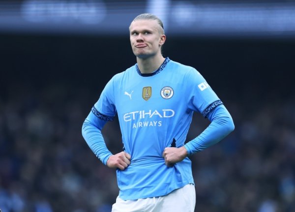 The list of the fewest games used to reach a 50-goal milestone in Premier League history: Haaland ranked first in 48 games