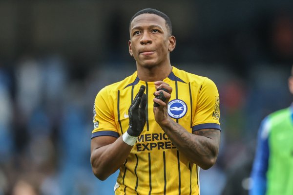 Pedula: Milan intends to sign defender Estupinien, Brighton asks for 25 million euros + bonus