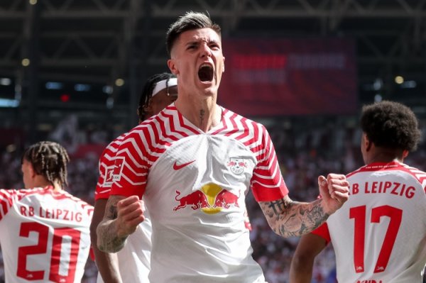 British media: Manchester United is interested in Cesco & players are willing to come and they are considering Jackson and other goals at the same time