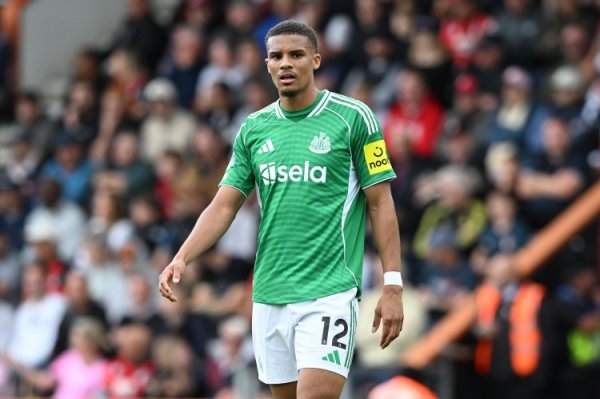 Jaf: There are so many long passes in the Premier League, I am more familiar with four defenders, but there is no problem with three defenders