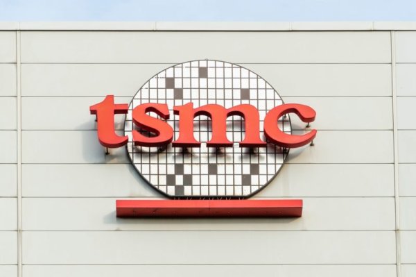 Taiwan Electric and Human Resources Disaster, Zhao Ruiping replaced Wang Yinglang as director and executive officer of Arizona Company