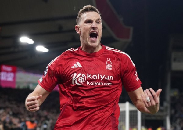 Score a goal! Wood s first two European goals scored 13 years and 347 days apart, the third longest in history