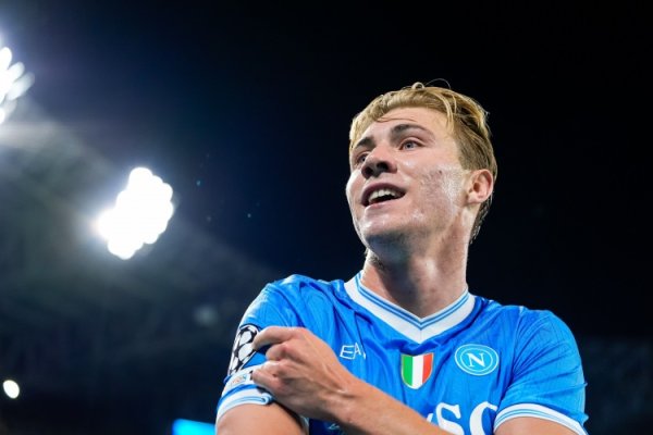 Excellent condition! Hoylen has scored 6 goals in 7 starts this season