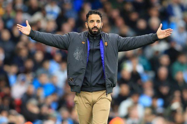 The Sun: Amorim hopes the Manchester United legend can help the young players in the team and he respects Cantona very much